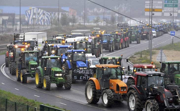 a140-tractor-chaos