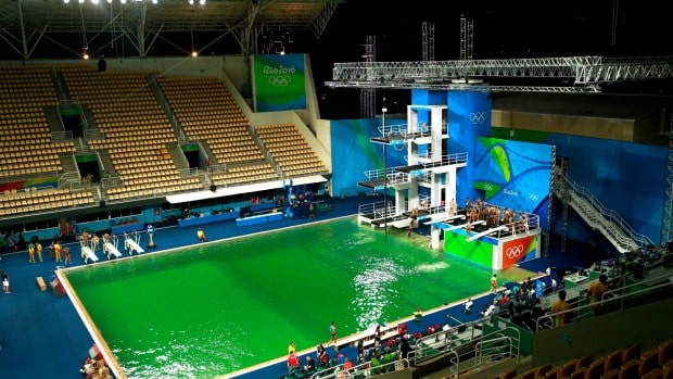 olympic diving pool turns green