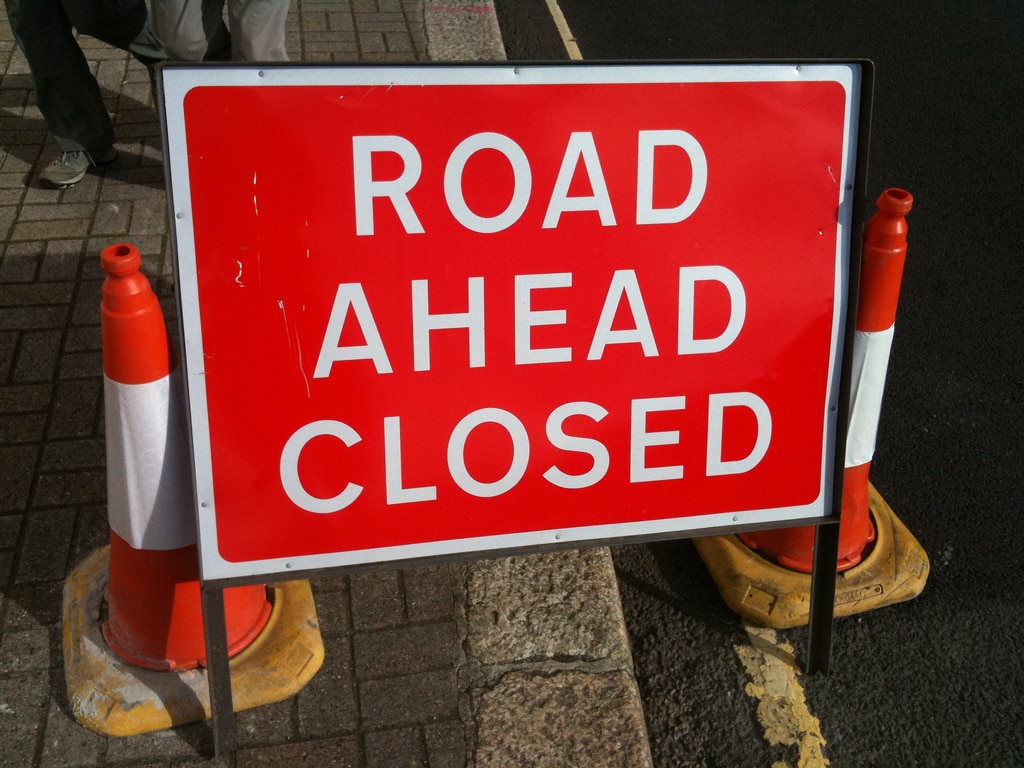 Shock as road actually closed beyond road ahead closed sign1024 x 768