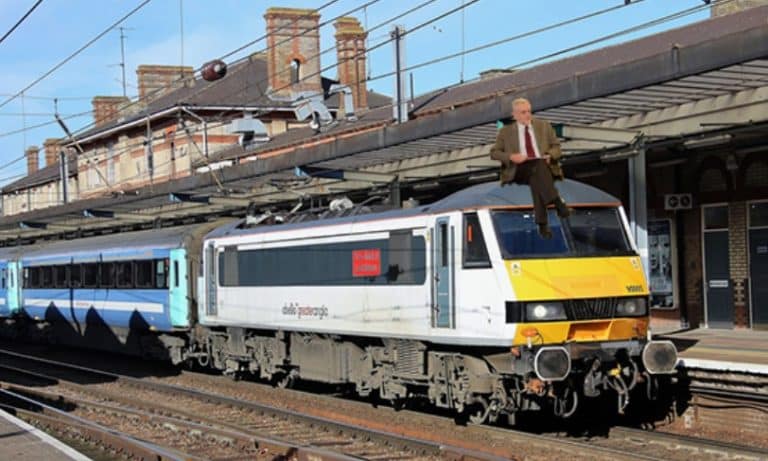 Jeremy Corbyn sat on train roof because service ‘too packed’