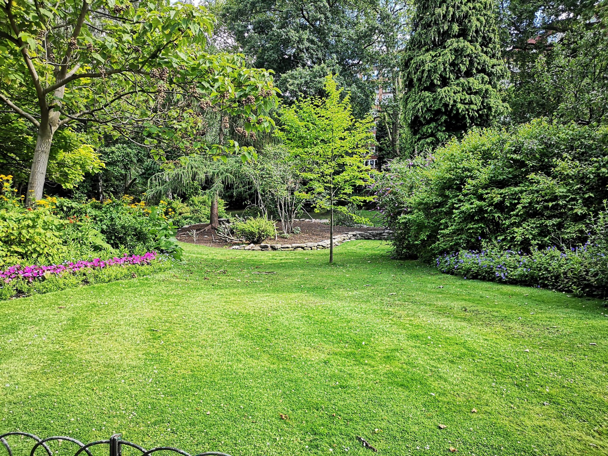 Simple Design Ideas For Your Garden