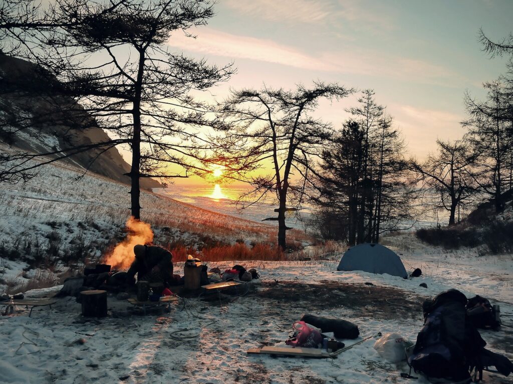 Winter camping activities for your family