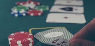 5 Obvious Benefits of Playing Live Casino Games