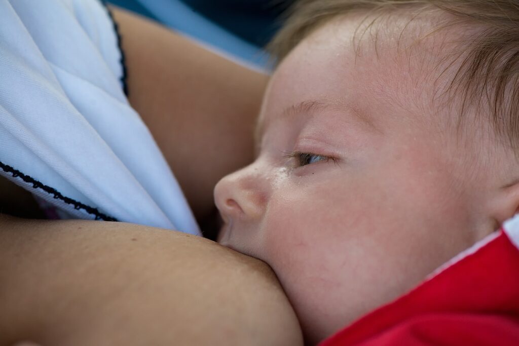 Breastfeeding frenzy erupts in Suffolk park