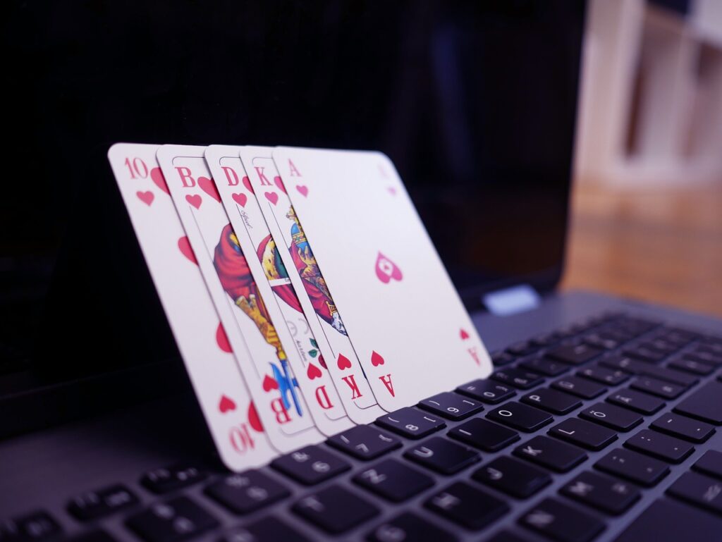 The Advantages of Online Casino