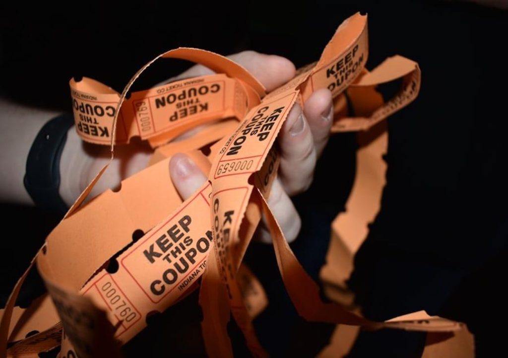 Community Building Through Raffles: How Local Projects Benefit from Prize Draws
